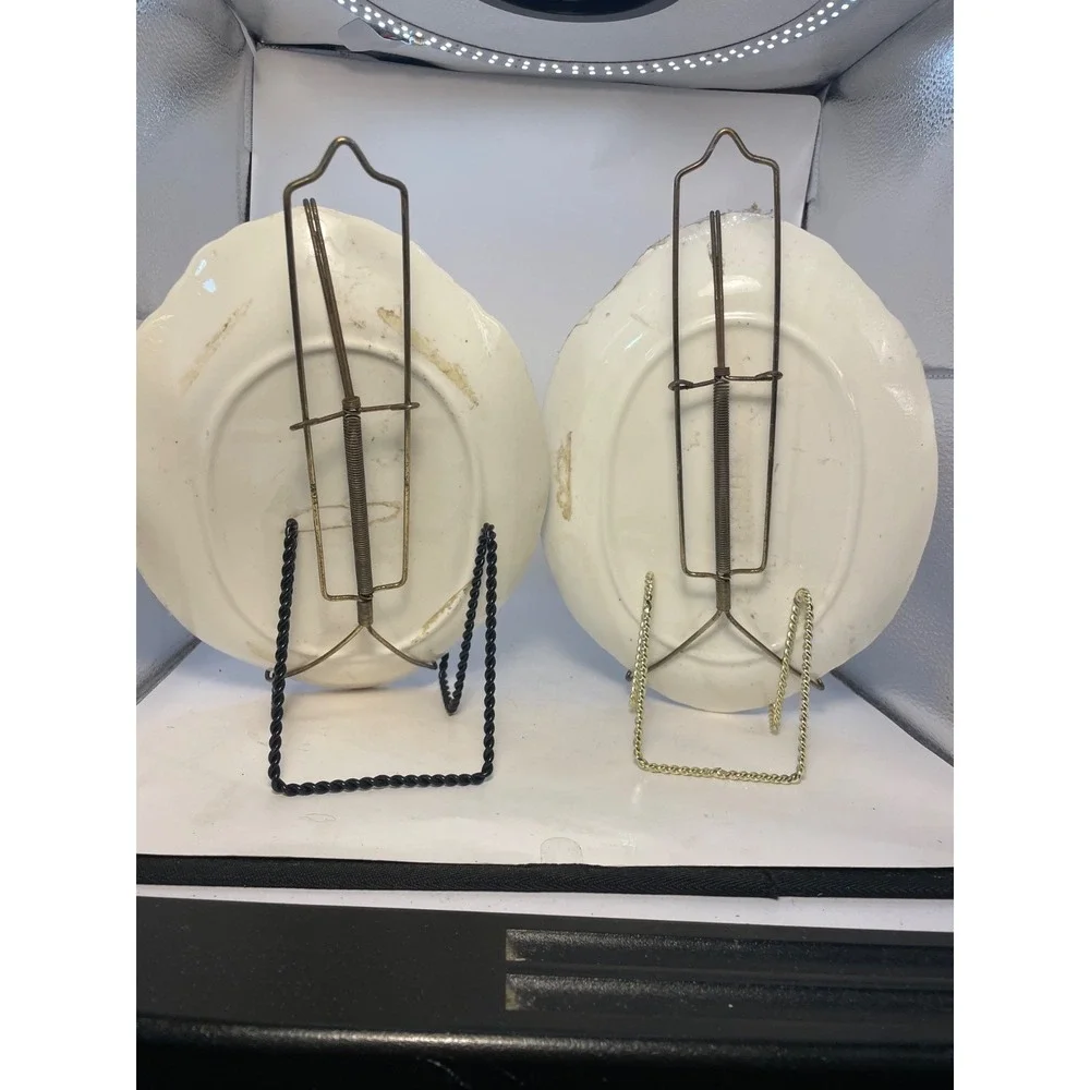 Felt Hand Decorated Plates Couple Wall Folk Art Collectable  Vintage Set of 2